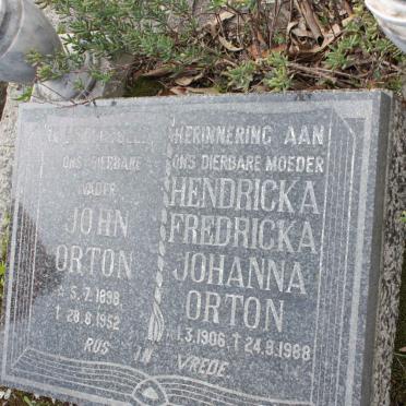 ORTON John 1898-1952 &amp; Hendricka Fredricka Johanna 1906-1988