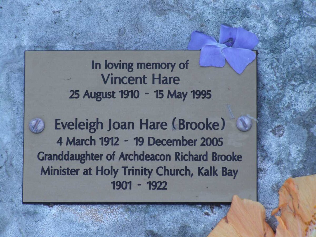 HARE Vincent 1910-1995 &amp; Eveleigh Joan BROOKE 1912-2005