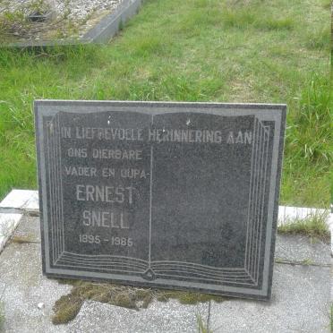 SNELL Ernest 1895-1985