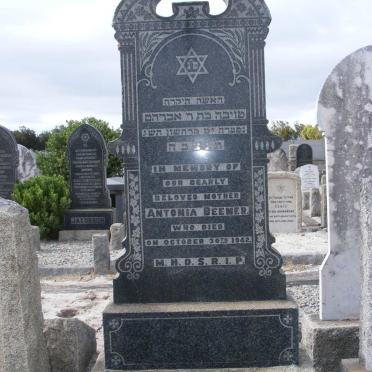 BEEMER Antonia -1942