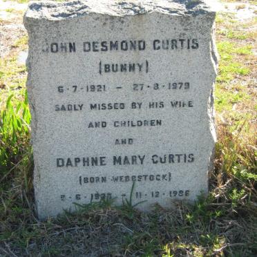 CURTIS John Desmond 1921-1979 &amp; Daphne Mary WEBBSTOCK 1923-1996
