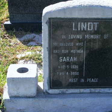 LINDT Sarah 1936-2000