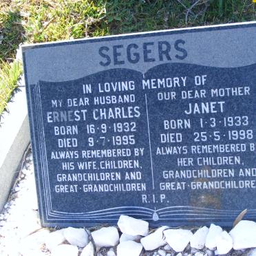SEGERS Ernest Charles 1932-1995 &amp; Janet 1933-1998