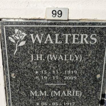 WALTERS J.H. 1919-2009 &amp; M.M. 1917-2014