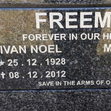 FREEMAN Ivan Noel 1928-2012 &amp; Mavis Gloria 1928-2014