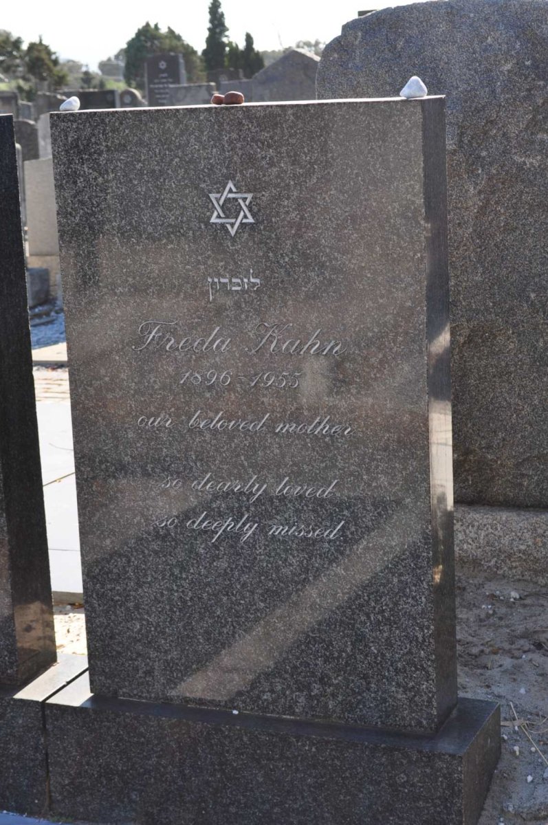 KAHN Freda 1896-1955