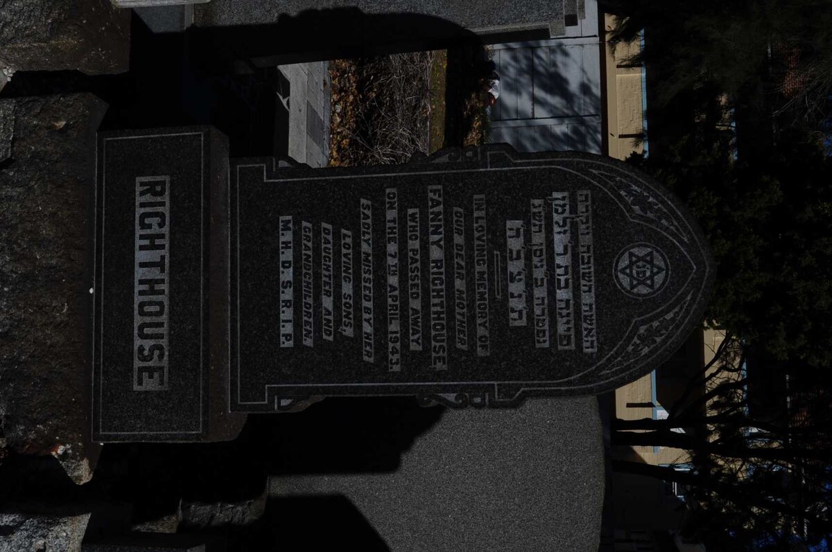 RIGHTHOUSE Fanny -1943