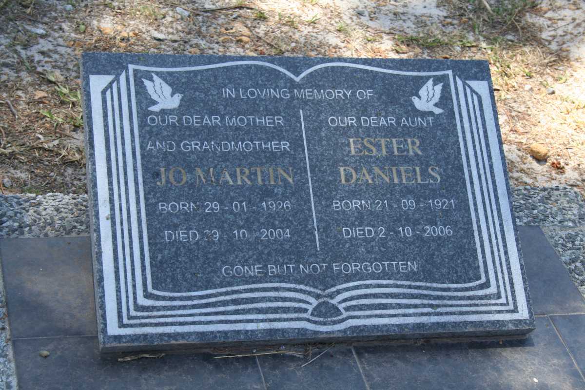 MARTIN Jo 1926-2004 :: DANIELS Ester 1921-2006 