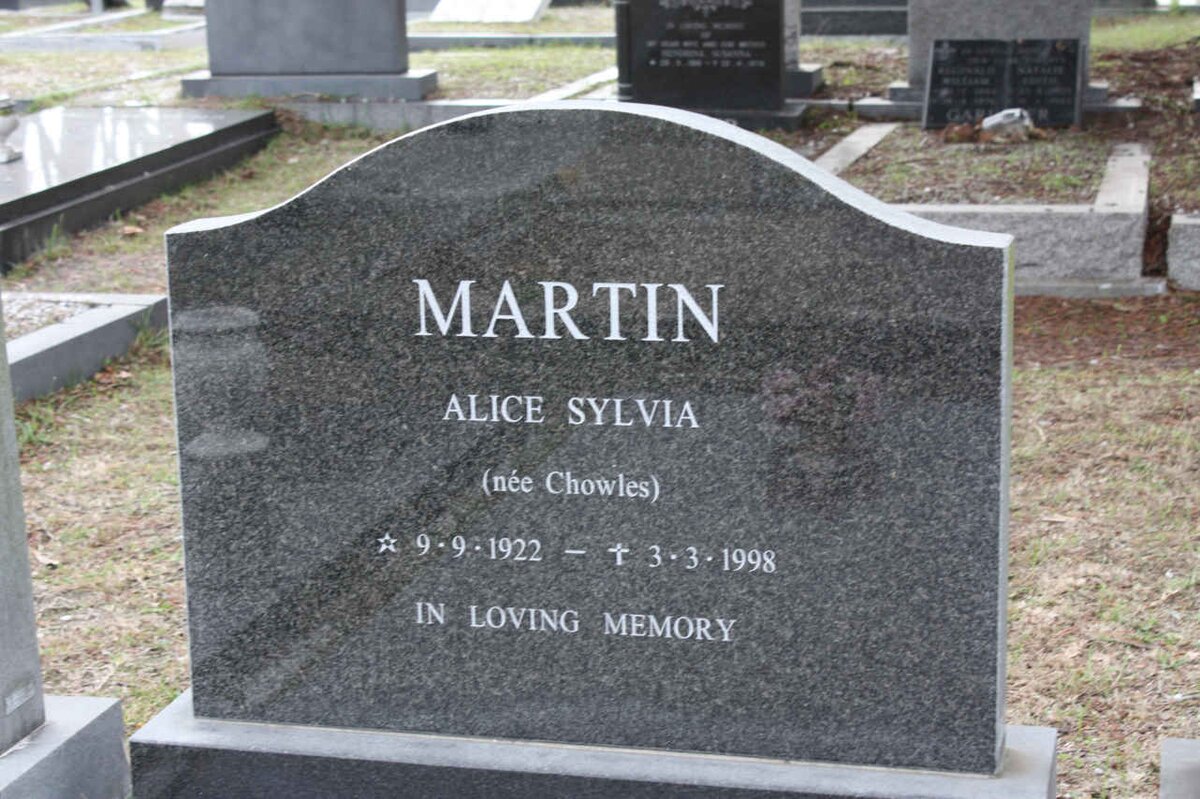 MARTIN Alice Sylvia nee CHOWLES 1922-1998