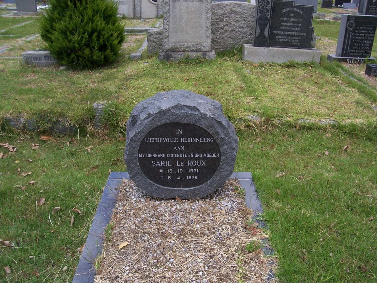 zzROUX Sarie, le 1931-1979