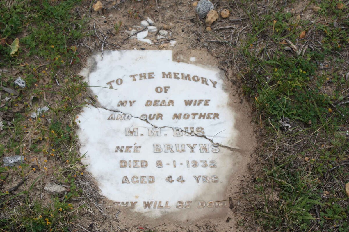 BUS M.M. nee BRUYNS -1932