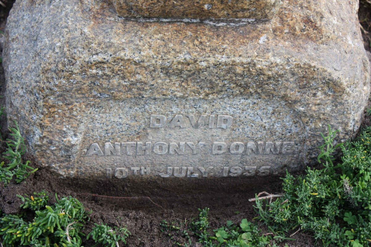 DONNE David Anthony -1935