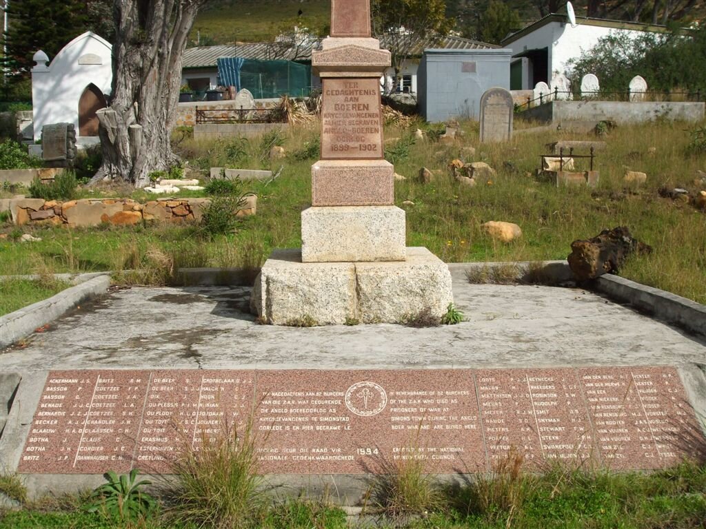 Monument in memory of the Boer Prisoners of War at Simonstown who died during the Anglo-Boer War 1899-1902 and buried here_1