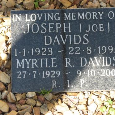 DAVIDS Joseph 1923-1995 &amp; Myrtle R. 1929-2007