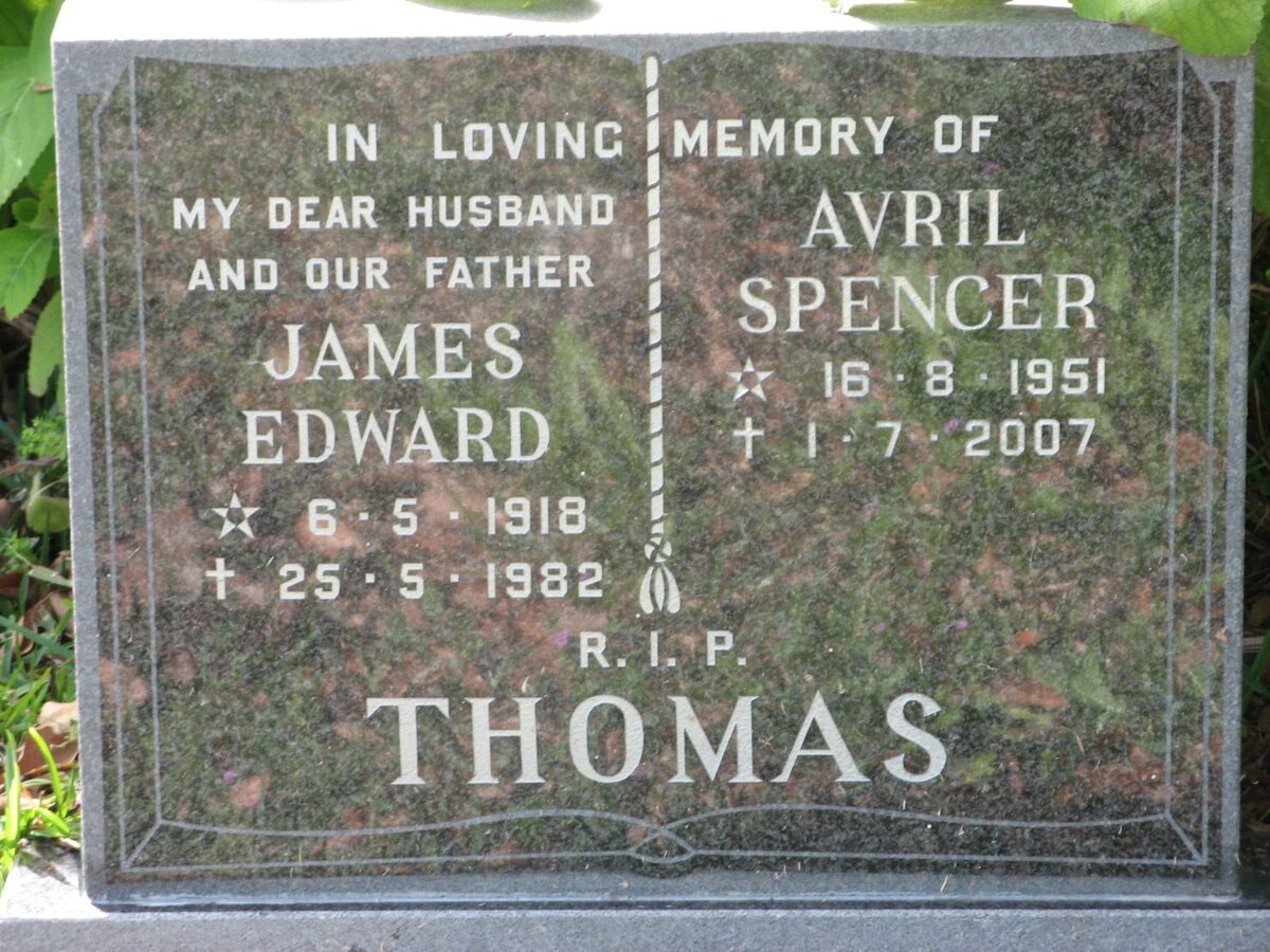 THOMAS James Edward 1918-1982 :: THOMAS Avril Spencer 1951-2007