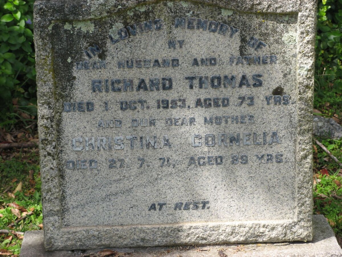 THOMAS Richard -1953 &amp; Christina Cornelia -1971