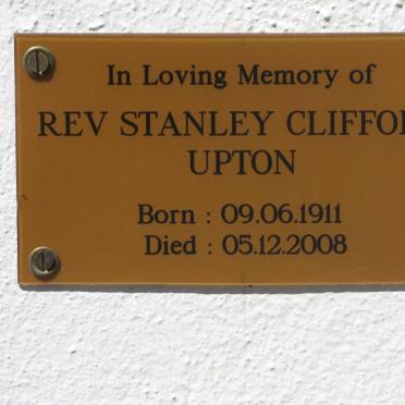 UPTON Stanley Clifford 1911-2008