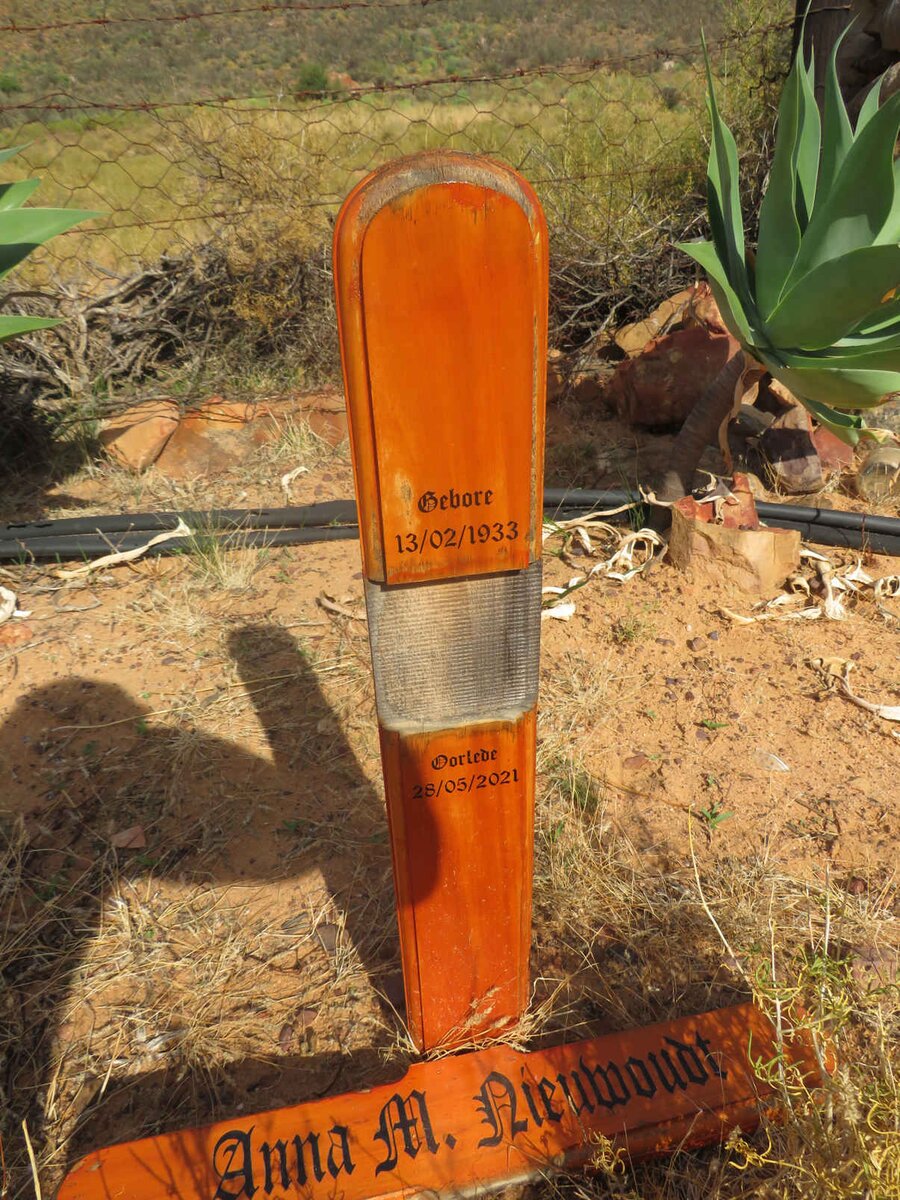 NIEUWOUDT Anna M. 1933-2021