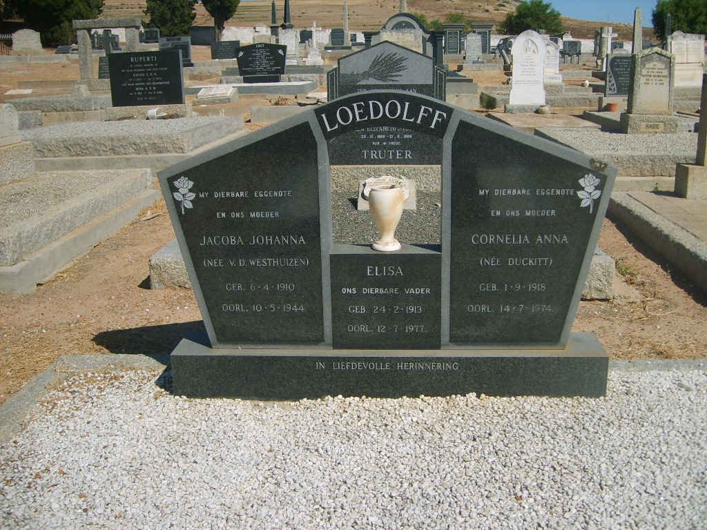 LOEDOLFF Elisa 1913-1977 :: LOEDOLFF Jacoba Johanna nee V.D. WESTHUIZEN 1910-1944 :: LOEDOLFF Cornelia Anna DUCKITT 1918-1974