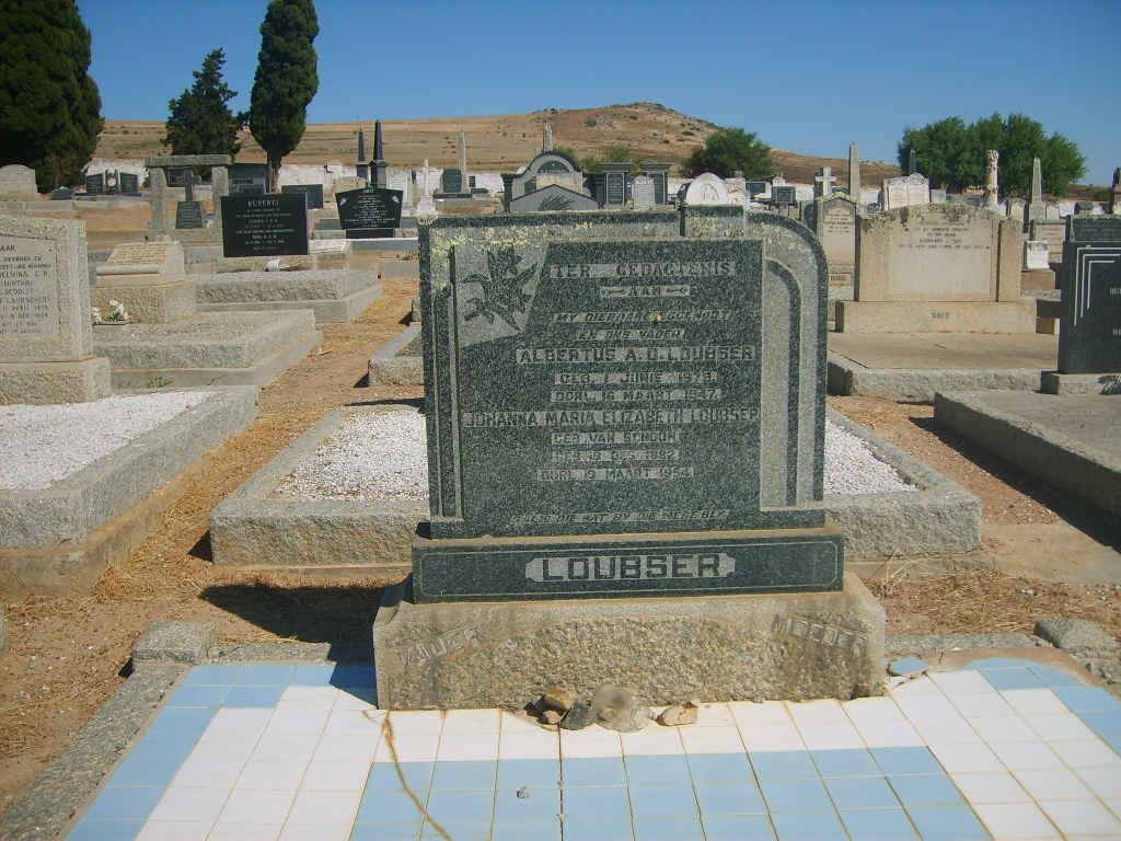 LOUBSER Albertus A.D. 1879-1947 &amp; Johanna Maria Elizabeth VAN SCHOOR 1882-1954