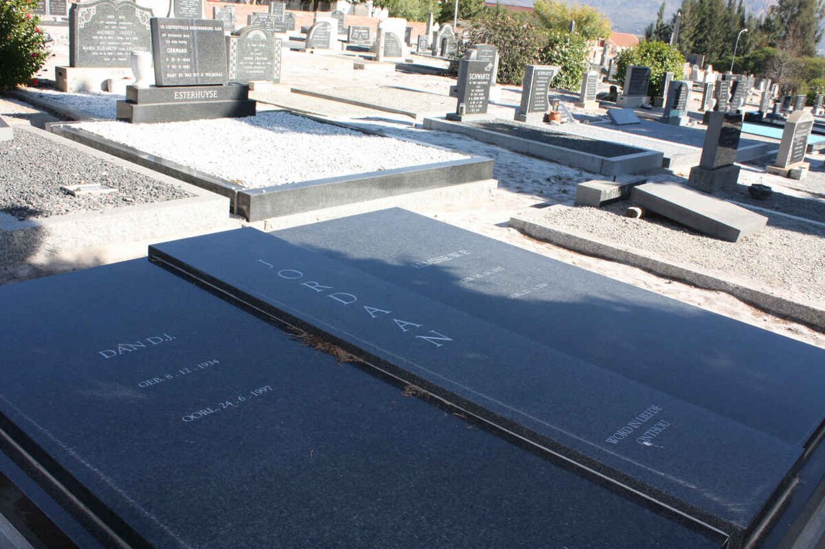 JORDAAN D.J. 1934-1997 &amp; Elmine W.P. 1937-2010