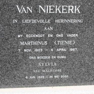 NIEKERK Marthinus, van 1903-1967 &amp; Sylvia MALHERBE 1909-2000