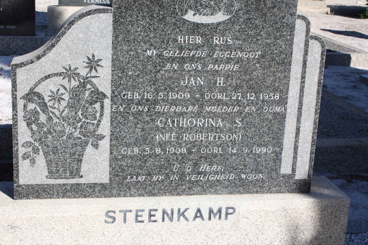 STEENKAMP Jan H. 1909-1958 &amp; Cathorina S. ROBERTSON 1908-1990