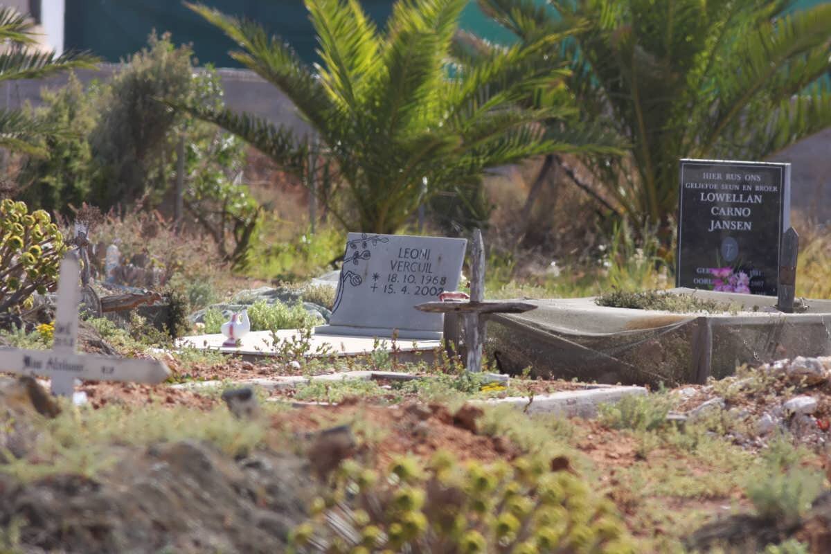 VERCUIL Leoni 1968-2002