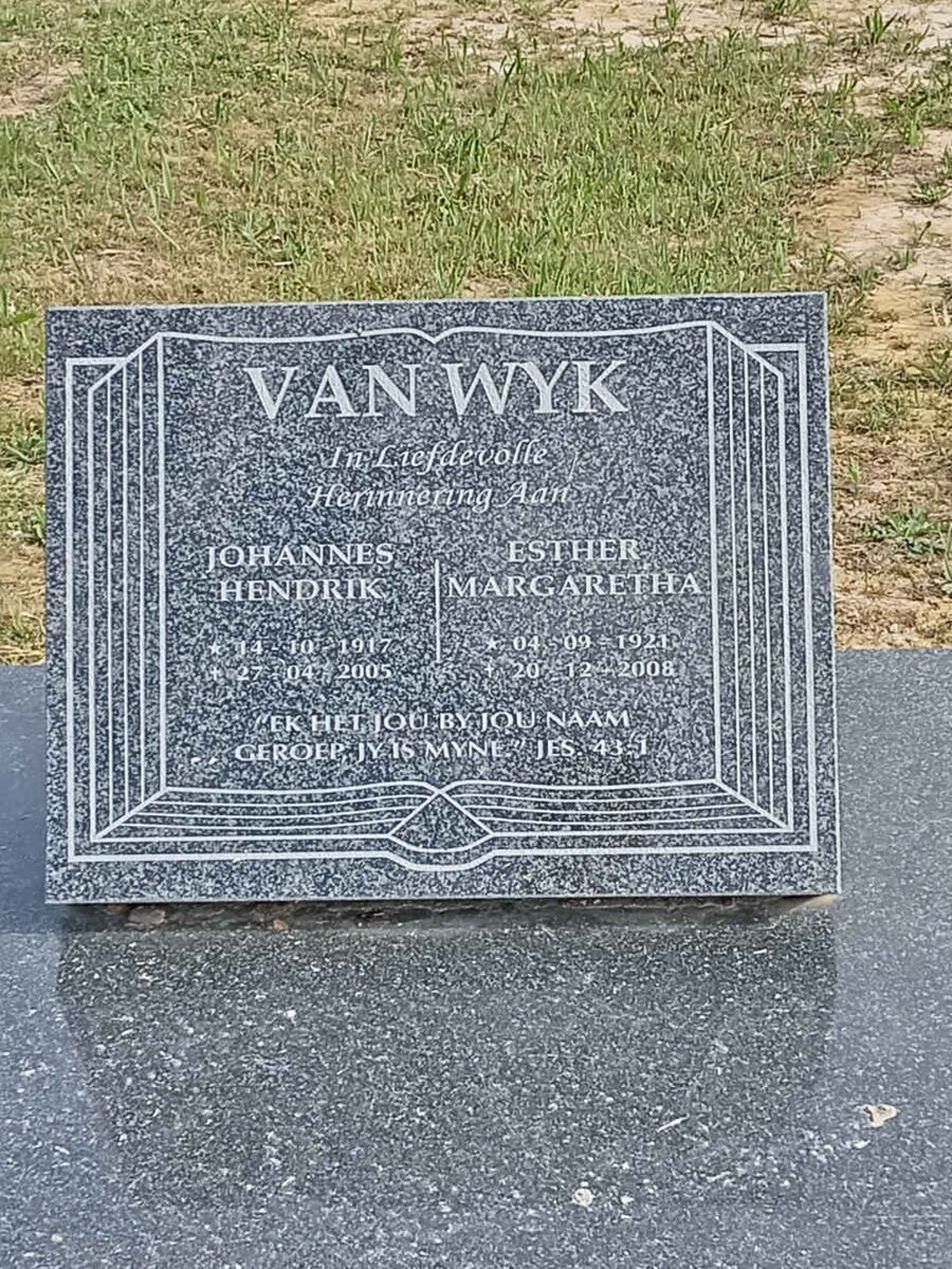 WYK Johannes Hendrik, van 1917-2005 &amp; Esther Margaretha 1921-2008