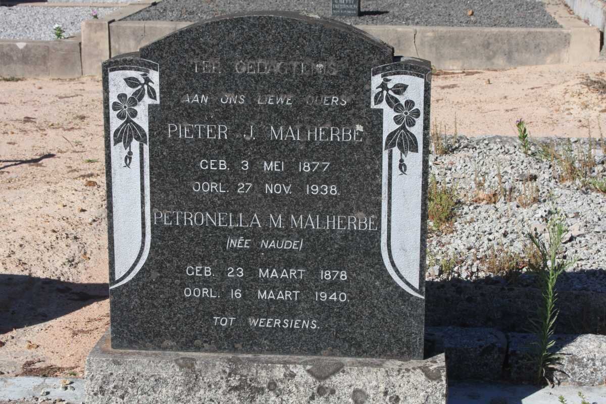 MALHERBE Pieter J. 1877-1938 &amp; Petronella M. NAUDE 1878-1940
