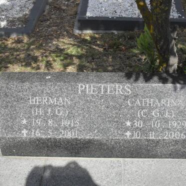 PIETERS H.J.G. 1915-2001 &amp; C.G.J 1929-2006