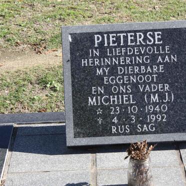 PIETERSE M.J. 1940-1992