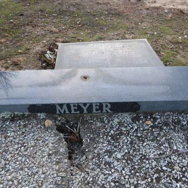 MEYER Petrus Gerhardus 1914-1986 & Margaretha Cathrina 1917- _1