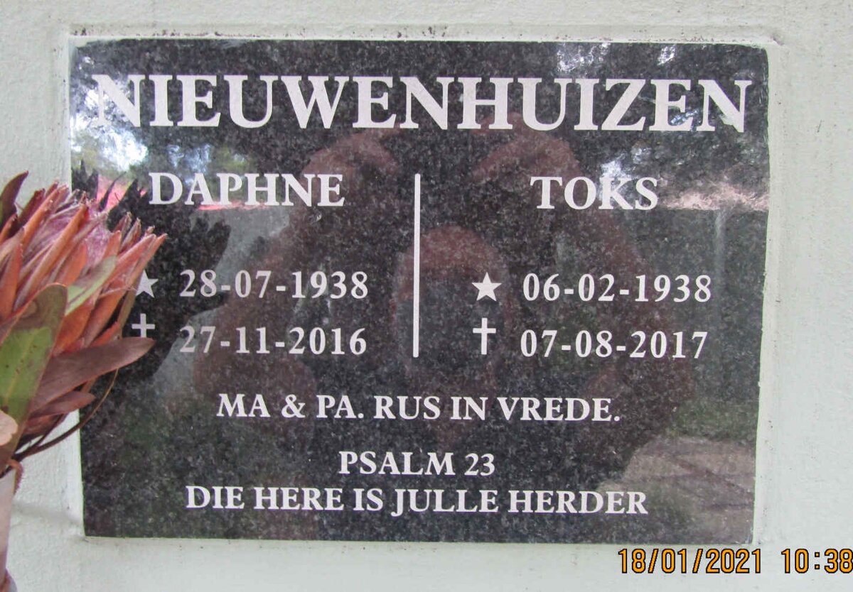 NIEUWENHUIZEN Toks 1938-2017 &amp; Daphne 1938-2016