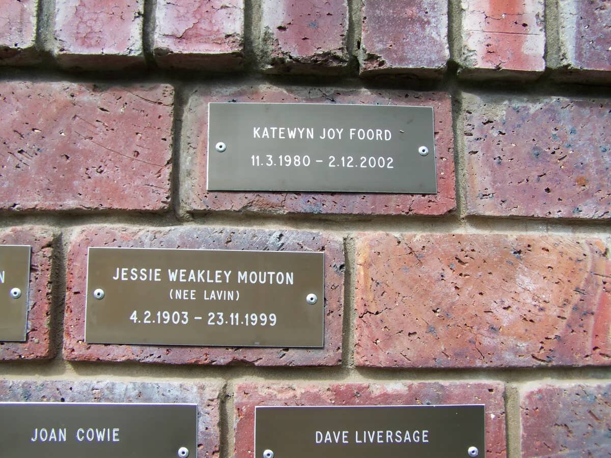 FOORD Katewyn Joy 1980-2002 :: MOUTON Jessie Weakley nee LAVIN 1903-1999