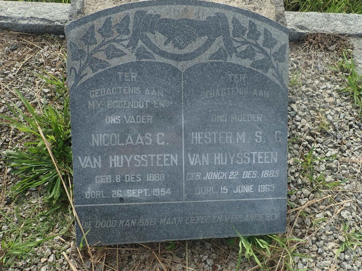 HUYSSTEEN Nicolaas C., van 1880-1954 &amp; Hester M.S.C. 1885-1963