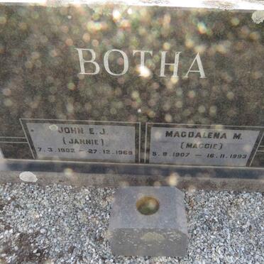 BOTHA John E.J. 1902-1969 &amp; Magdalena M. 1907-1993
