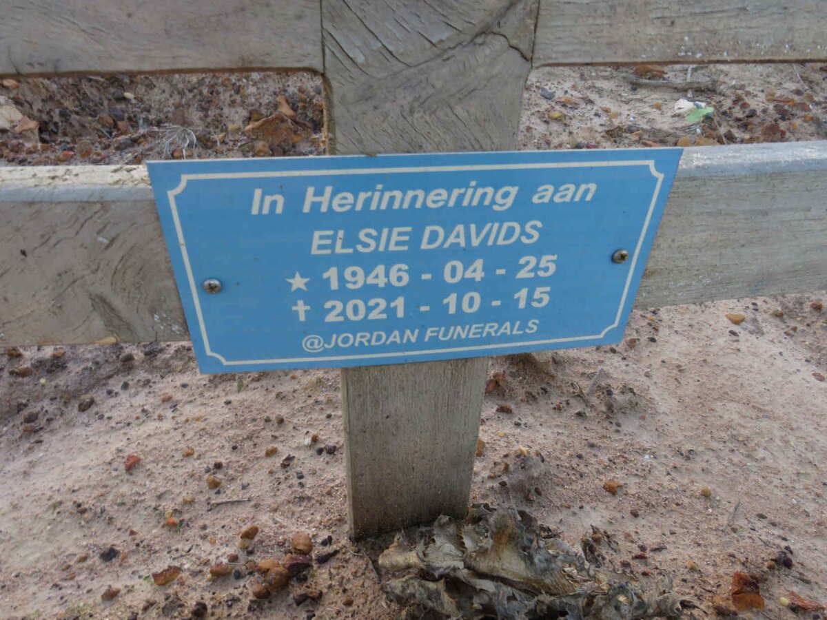 DAVIDS Elsie 1946-2021