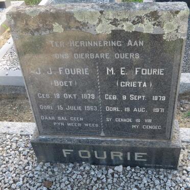 FOURIE J.J. 1879-1963 & M.E. 1879-1971