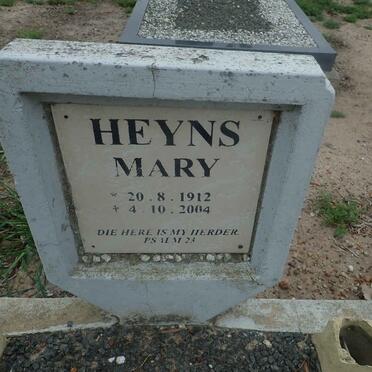 HEYNS Mary 1912-2004