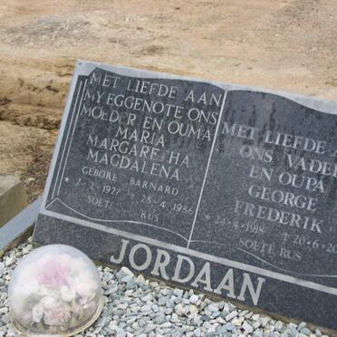 JORDAAN George Frederik 1918-2003 &amp; Maria Margaretha Magdalena BARNARD 1927-1986