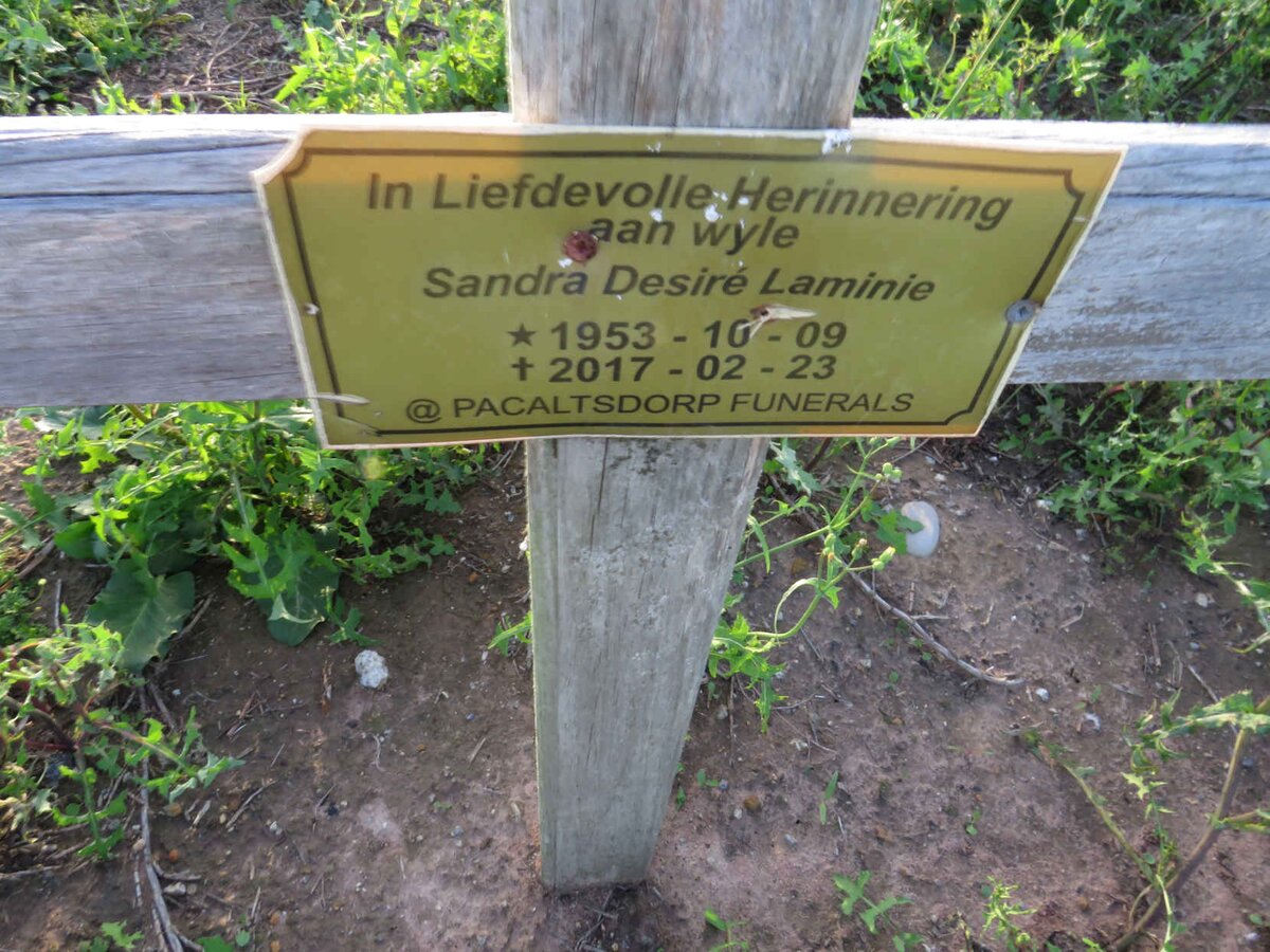 LAMINIE Sandra Desire 1953-2017