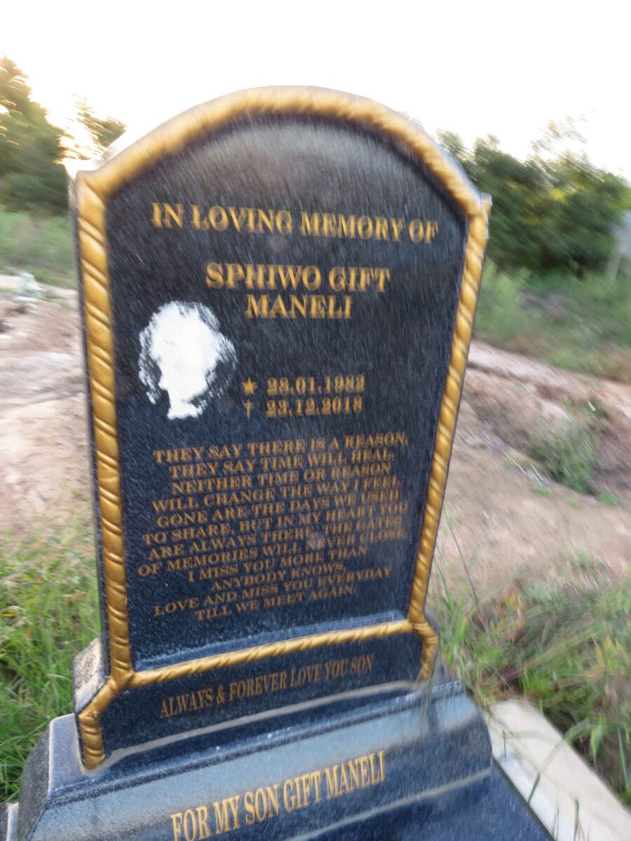 MANELI Sphiwo Gift 1982-2018