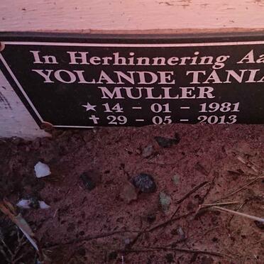 MULLER Yolande Tania 1981-2013