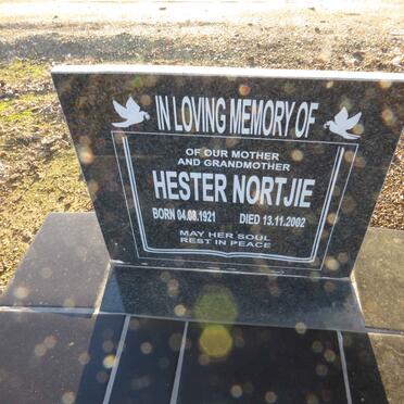 NORTJIE Hester 1921-2002