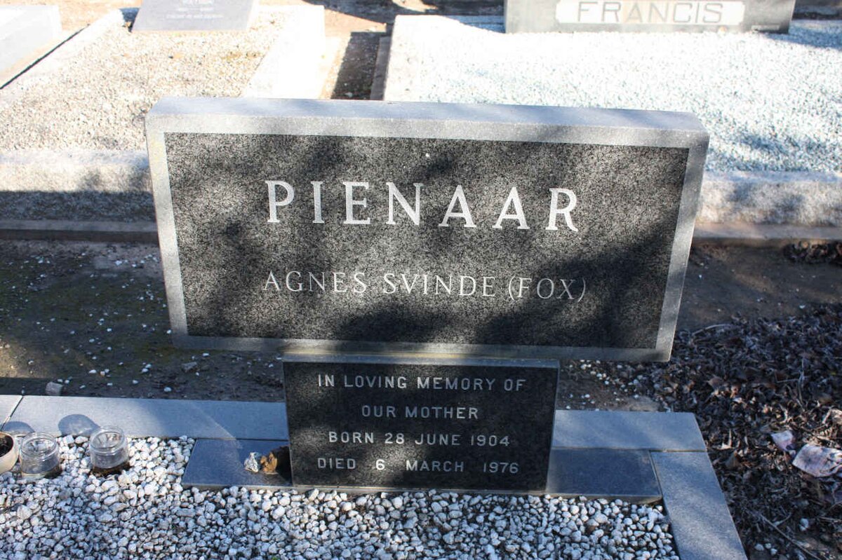 PIENAAR Agnes Svinde nee FOX 1904-1976
