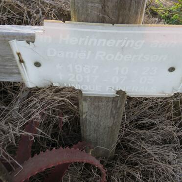 ROBERTSON Daniel 1967-2017