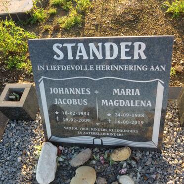 STANDER Johannes Jacobus 1934-2009 & Maria Magdalena 1938-2019