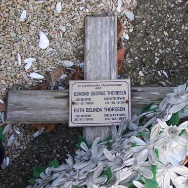 THORESEN Esmond George 1958-2004 &amp; Ruth Belinda 1958-1997