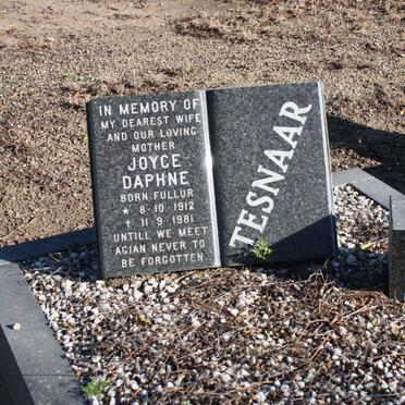 TESNAAR Joyce Daphne nee FULLER 1912-1981